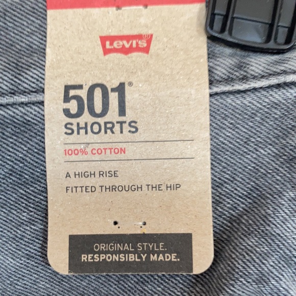 Relisted Levi’s distressed high rise 501 jean cotton denim short cutoff vibe 30 - Picture 6 of 16